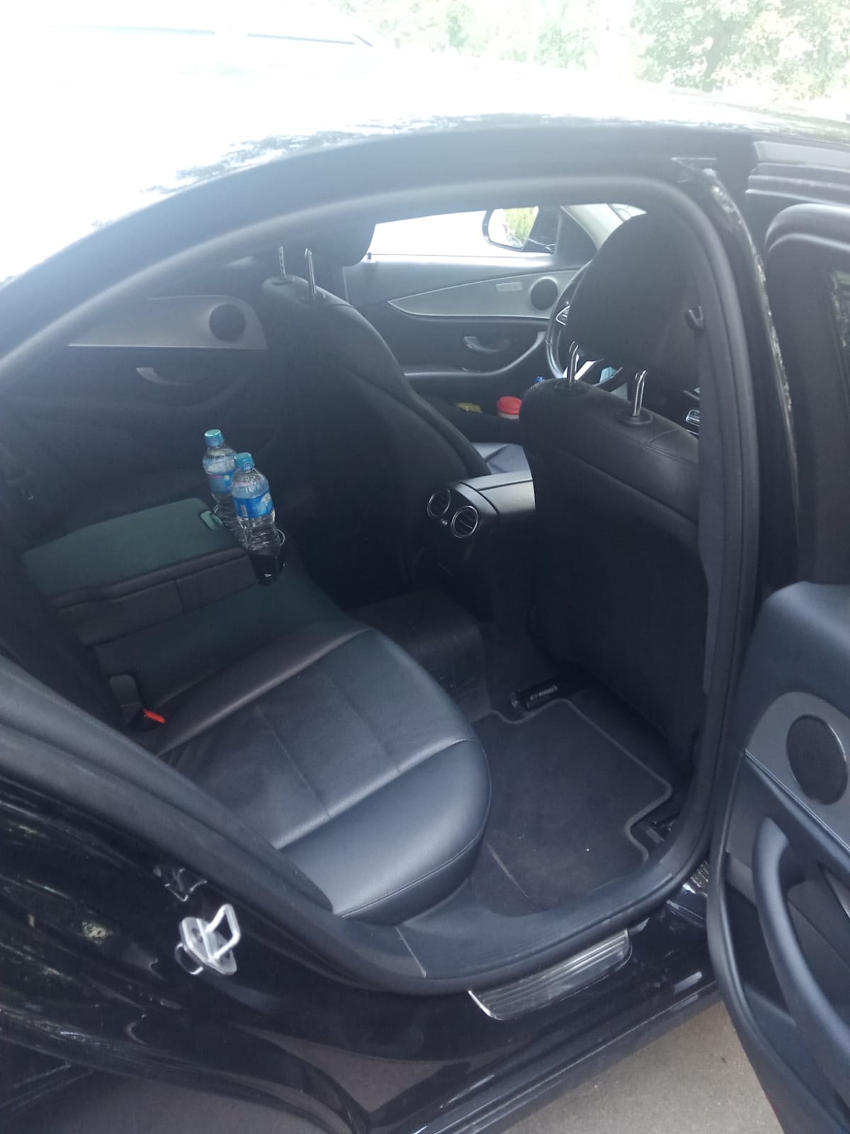 Мерседес Е-класс аренда с водителем в Москве и МО