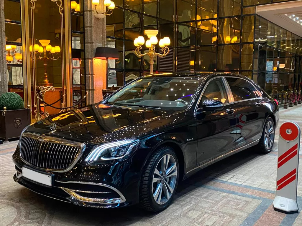 Мерседес Майбах трансфер в аэропорт Домодедово