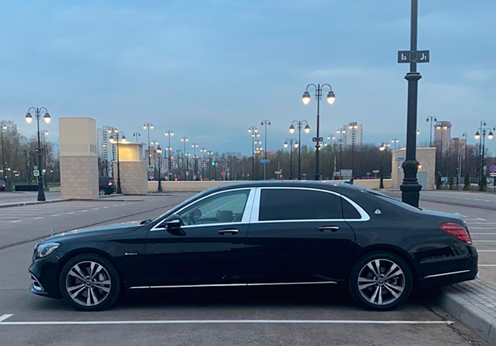 Мерседес Майбах трансфер в аэропорт Домодедово