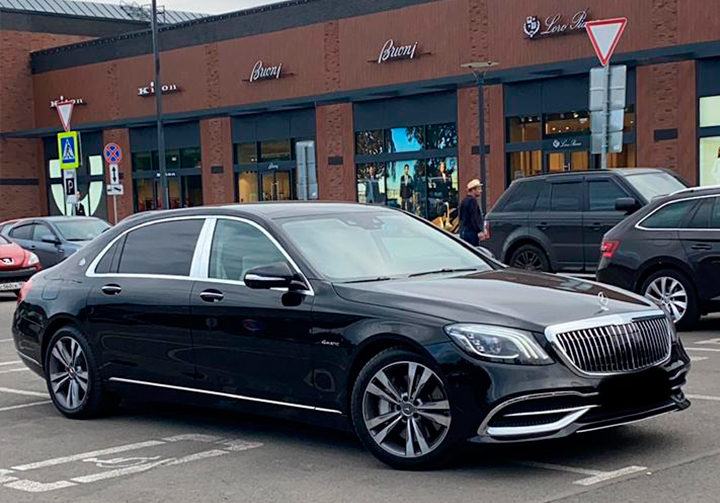 Мерседес Майбах трансфер в аэропорт Домодедово